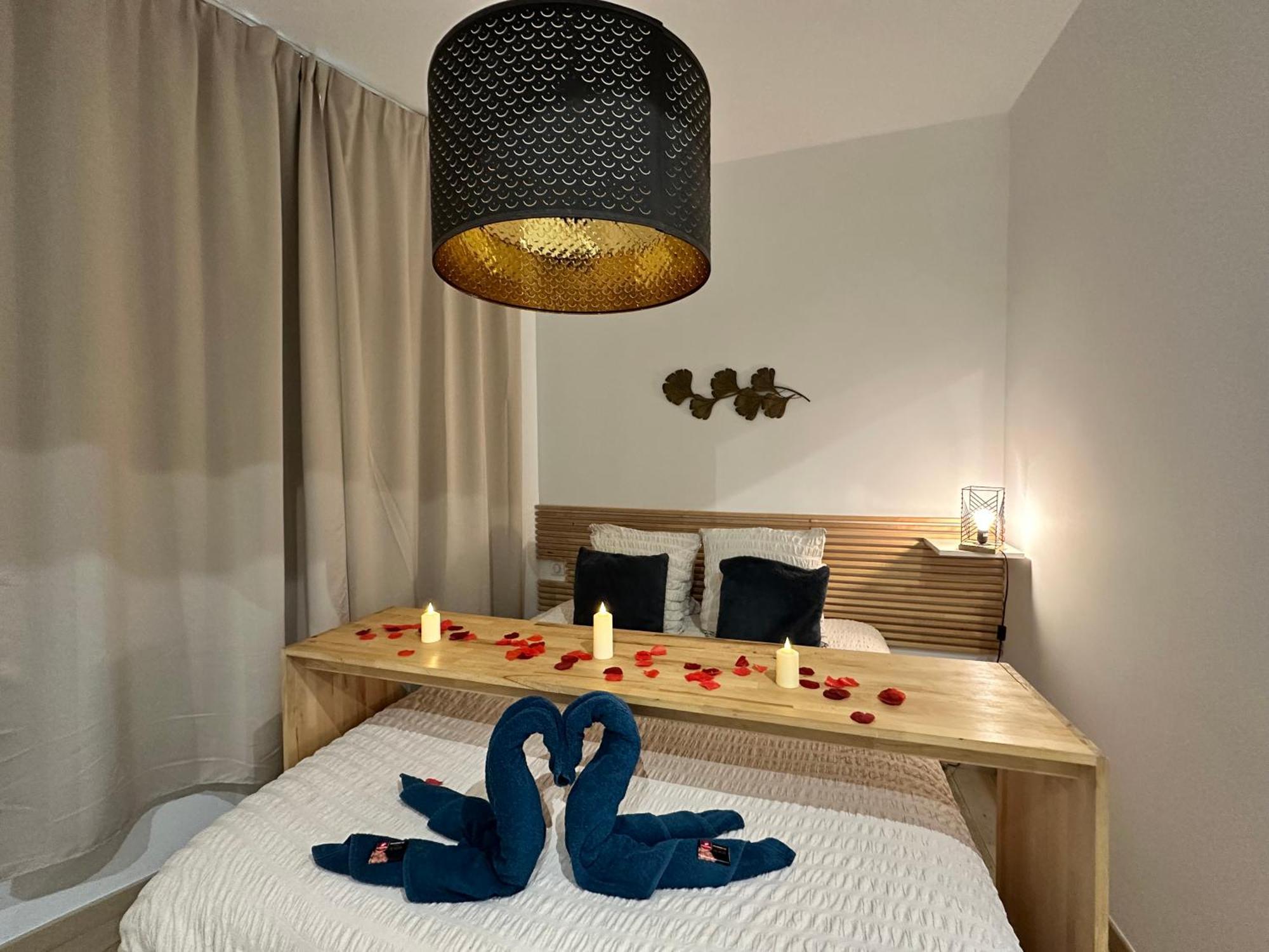 Mieuxqualhotel Jacuzzi Privatif La Parenthese Bordeaux Eksteriør bilde